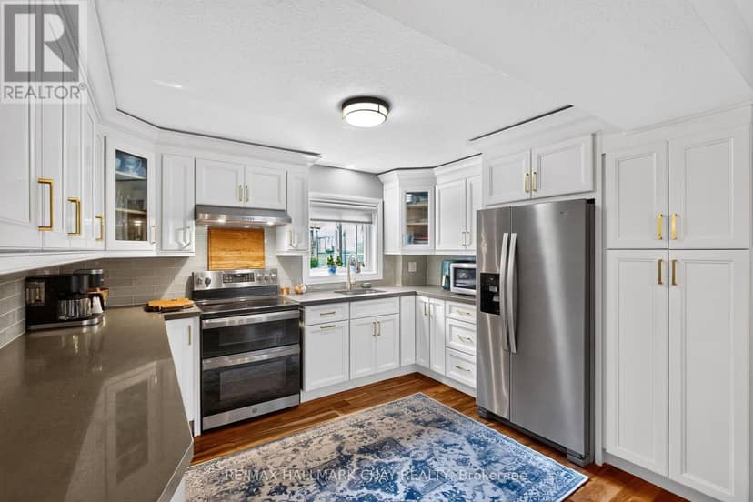 31 McKenzie Crescent — photo 25 of 40