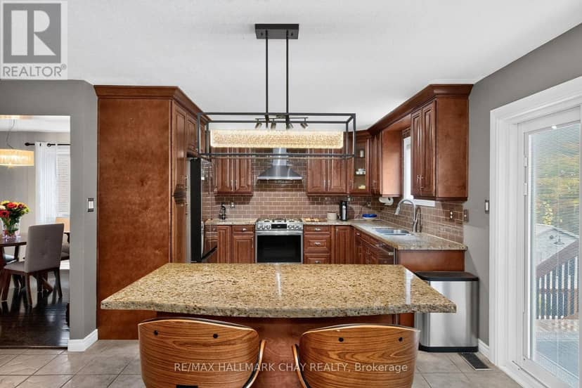 31 McKenzie Crescent, Barrie, photo 5