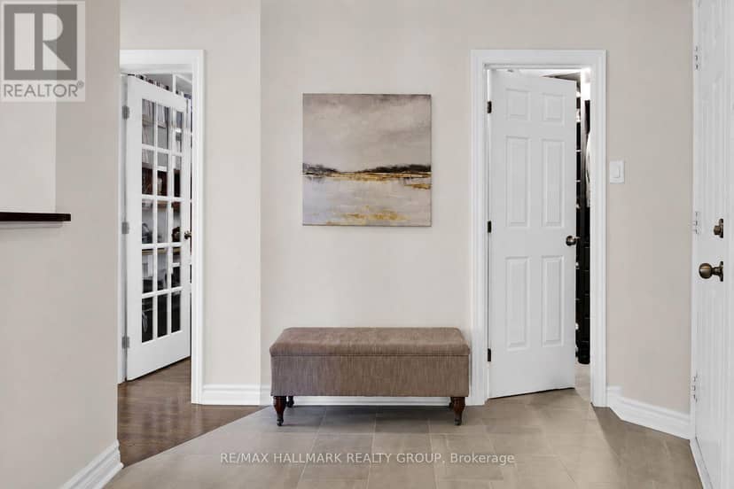 104 Strathcarron Crescent, Ottawa, photo 4