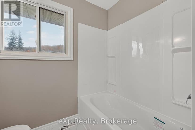 405014 Grey 4 Road — photo 13 of 32