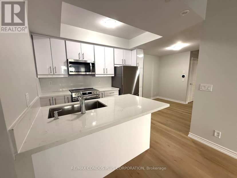 Unit 8 - 90 Eastwood Park Gardens, Toronto, photo 6