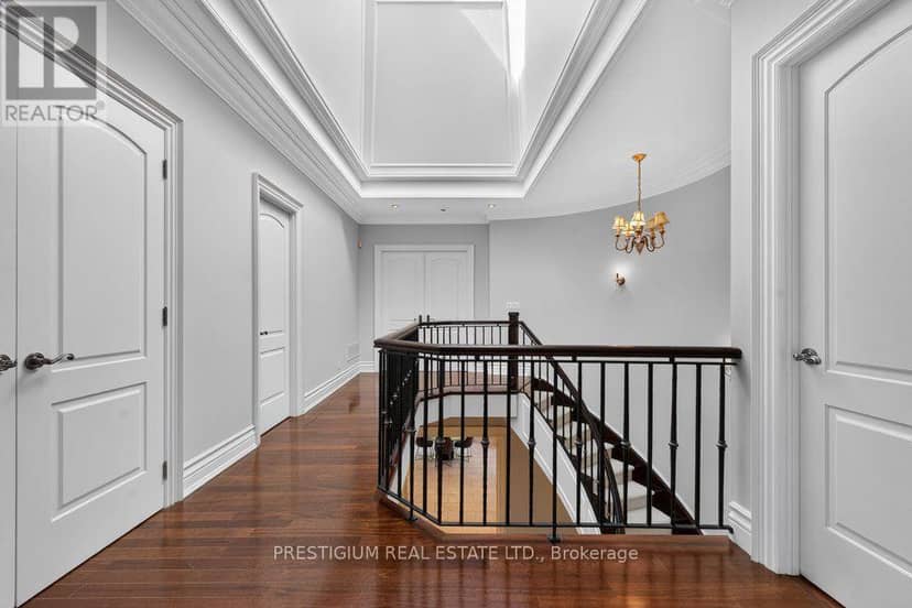 110 Munro Boulevard — photo 24 of 40