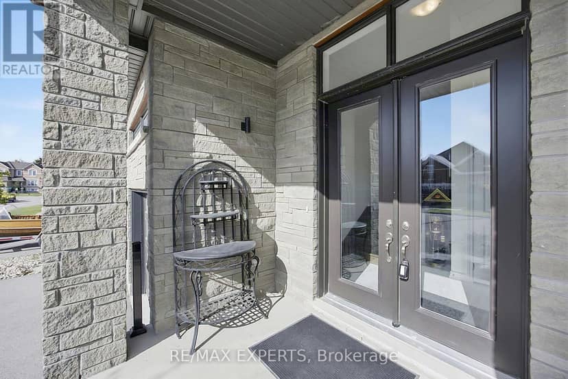 46 Simona Avenue — photo 3 of 37