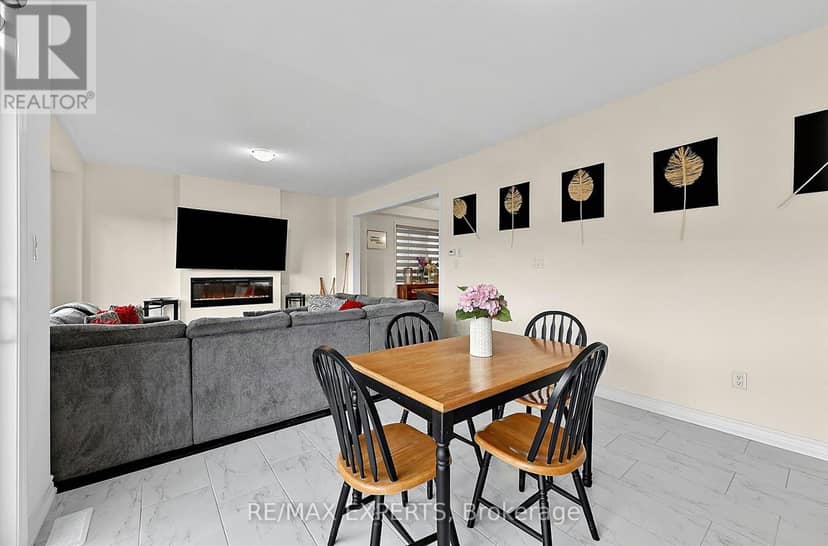 46 Simona Avenue — photo 15 of 37