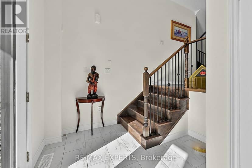46 Simona Avenue — photo 5 of 37