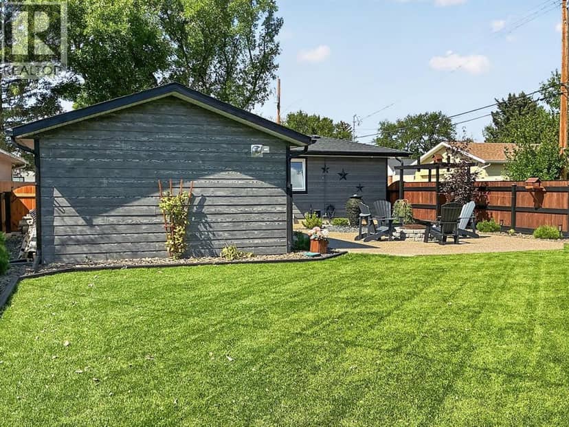 2209 14 Street — photo 27 of 35