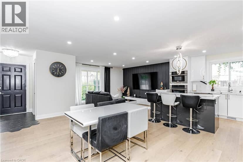 2358 ARNOLD Crescent, Burlington, photo 8