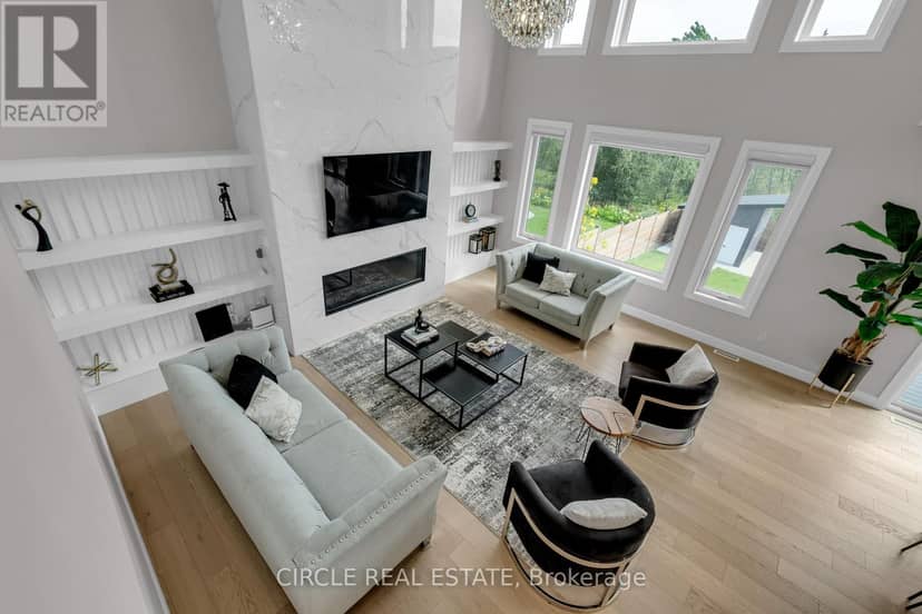 7116 Silver Creek Circle, London South