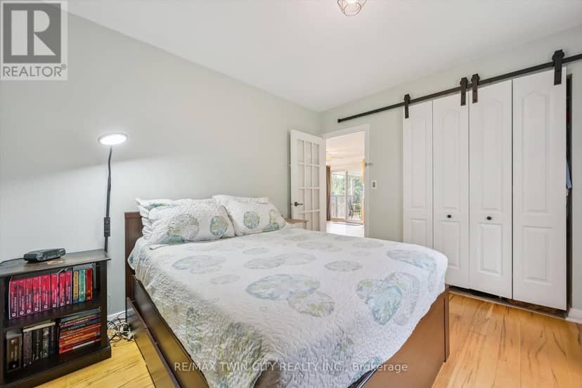 129 Florence Avenue — photo 11 of 28