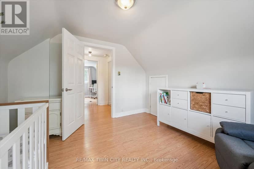 129 Florence Avenue — photo 13 of 28