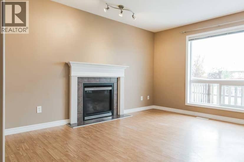 10350 70 Avenue — photo 12 of 32