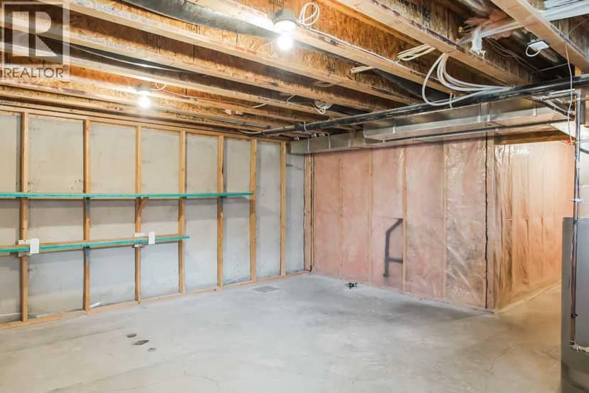 10350 70 Avenue — photo 25 of 32