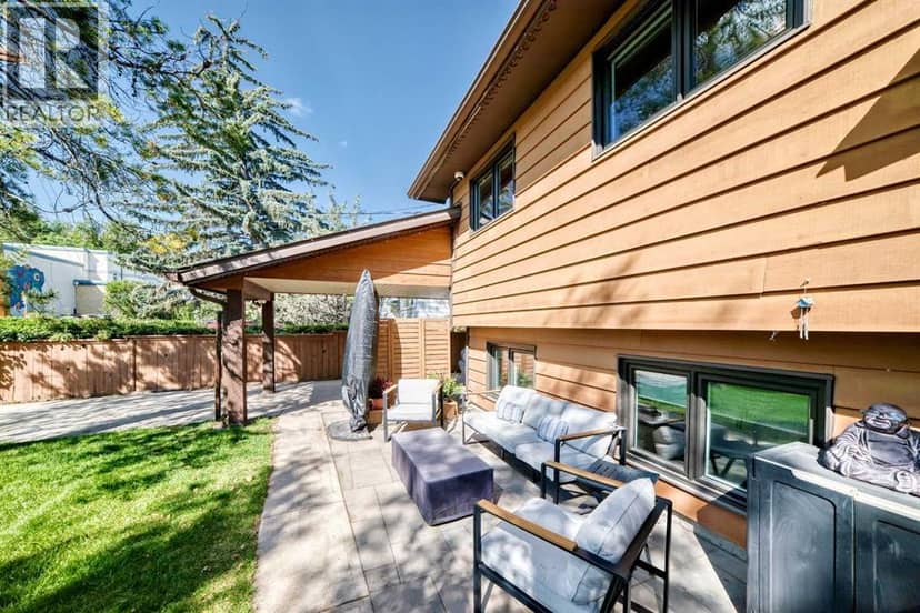 9120 48 Avenue NW, Calgary, photo 3