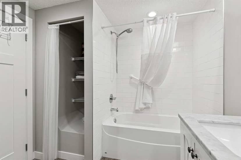 110S, 203 Lynnview Road SE — photo 28 of 37