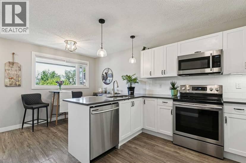 110S, 203 Lynnview Road SE — photo 13 of 37