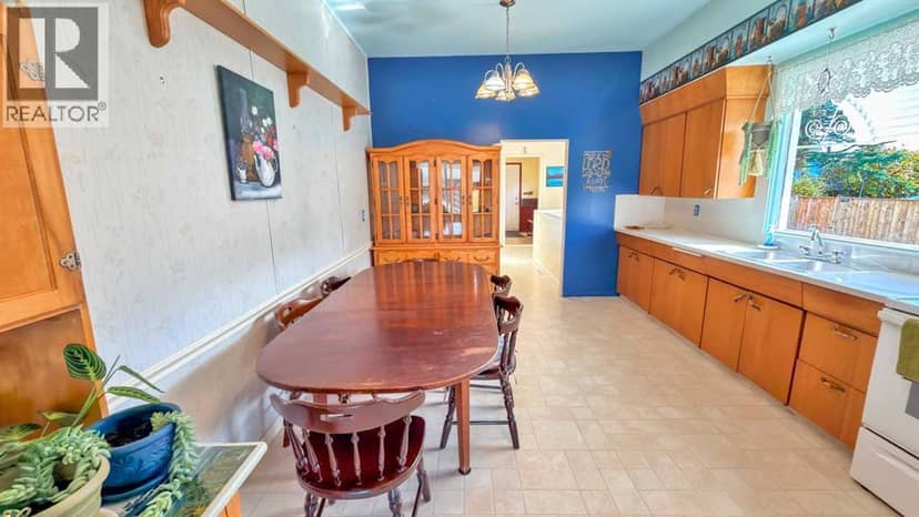 4815 46 Street — photo 22 of 40