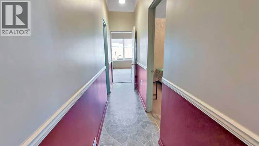 4815 46 Street — photo 38 of 40