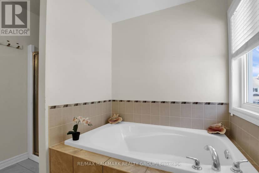 104 Strathcarron Crescent — photo 28 of 40