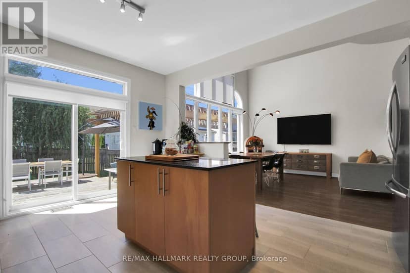 104 Strathcarron Crescent — photo 17 of 40