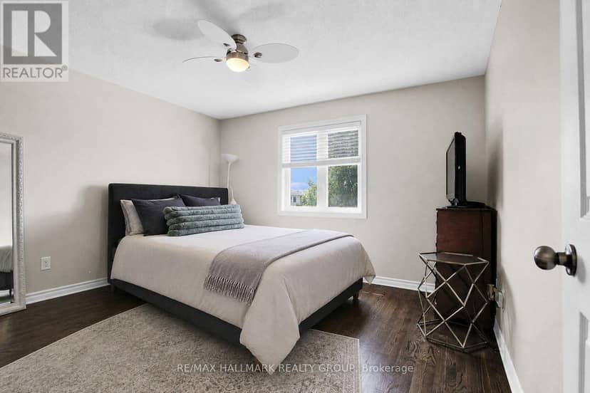 104 Strathcarron Crescent — photo 31 of 40