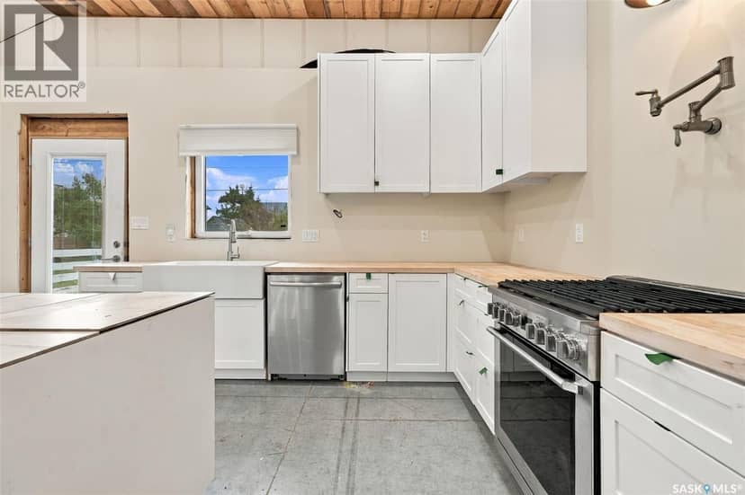 204 Main STREET — photo 12 of 40