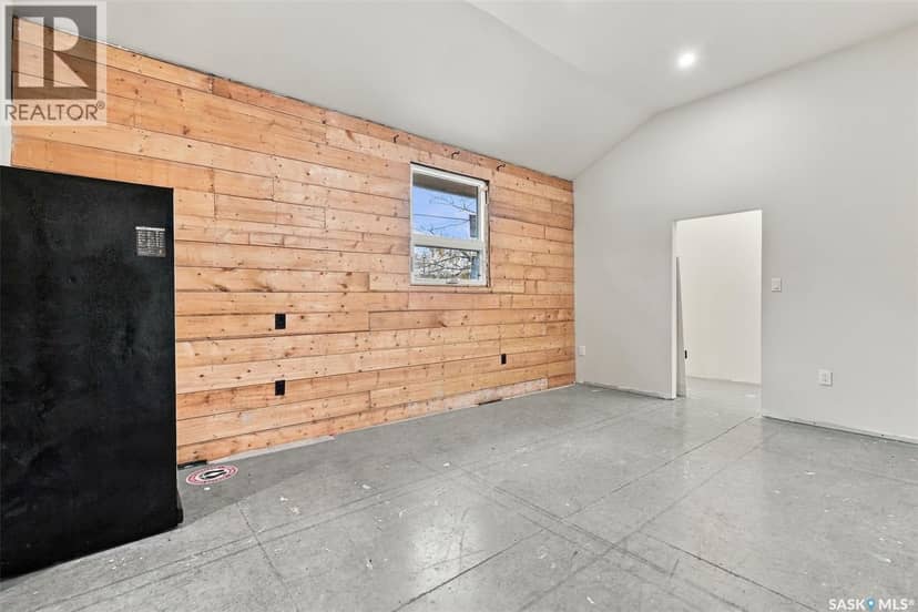 204 Main STREET — photo 9 of 40