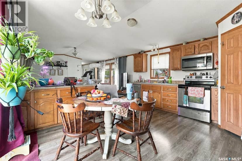 305 5th AVENUE — photo 4 of 36