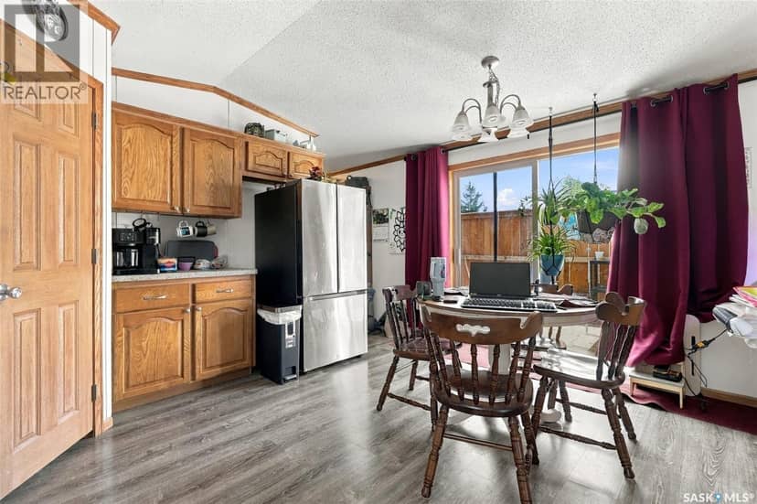 305 5th AVENUE — photo 6 of 36
