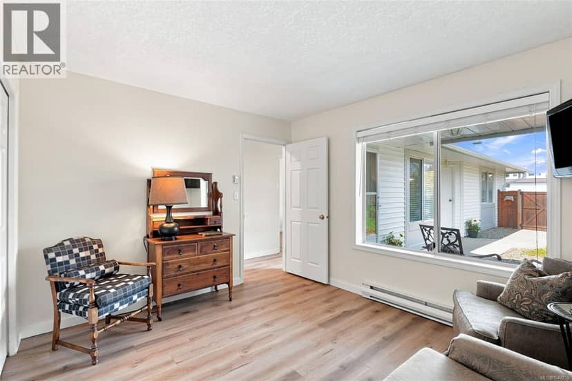 7 144 Fourth Ave E, Qualicum Beach, photo 7