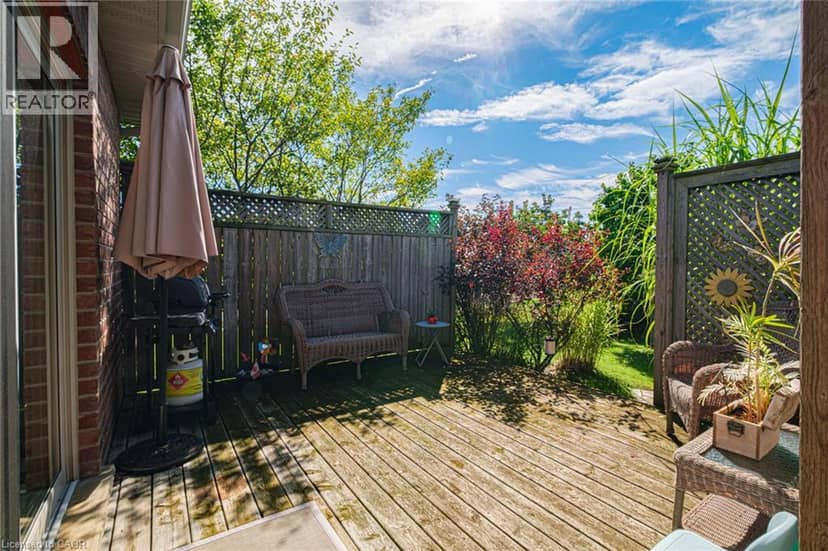 2 MILLCROFT Drive — photo 37 of 38