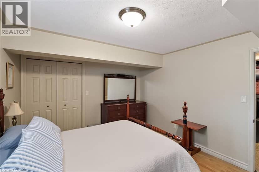 2 MILLCROFT Drive — photo 30 of 38