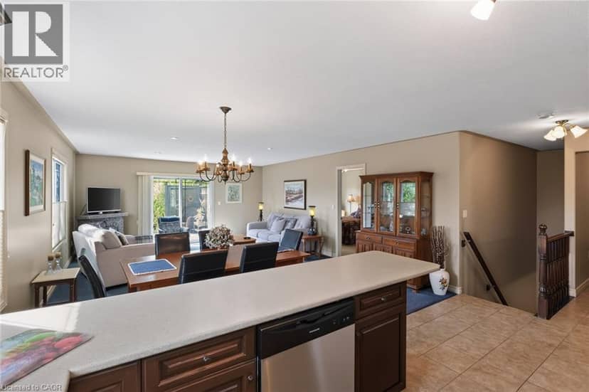 2 MILLCROFT Drive — photo 13 of 38