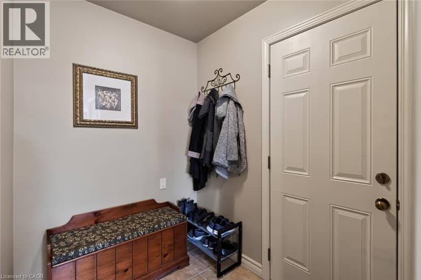 2 MILLCROFT Drive — photo 31 of 38