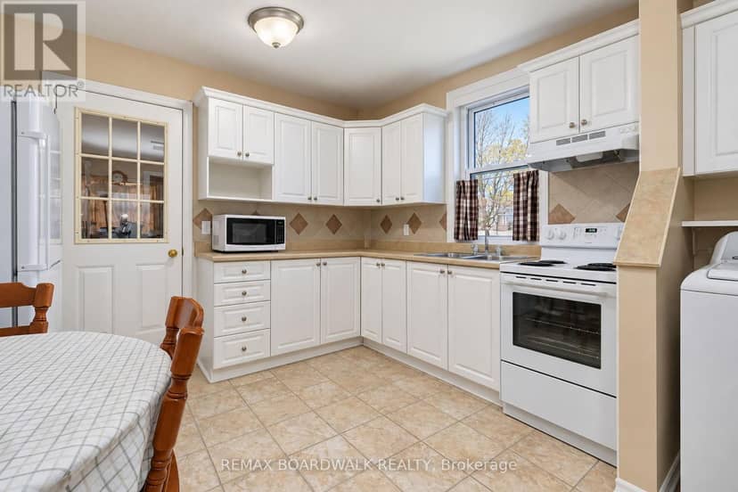 46 Cameron Street — photo 13 of 30