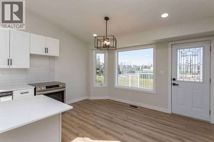 133 Wellington Close — photo 9 of 34