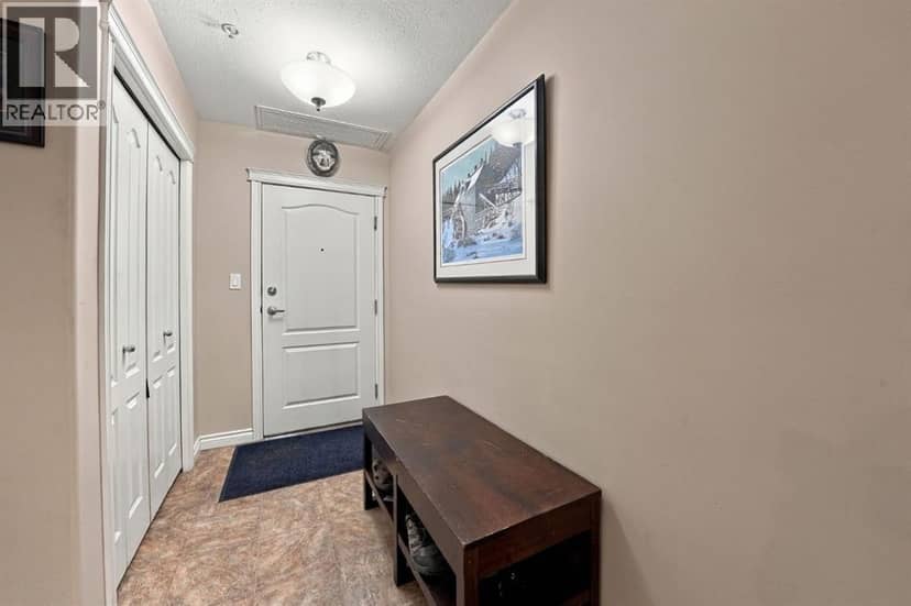 101, 6 Michener Boulevard, Red Deer, photo 2