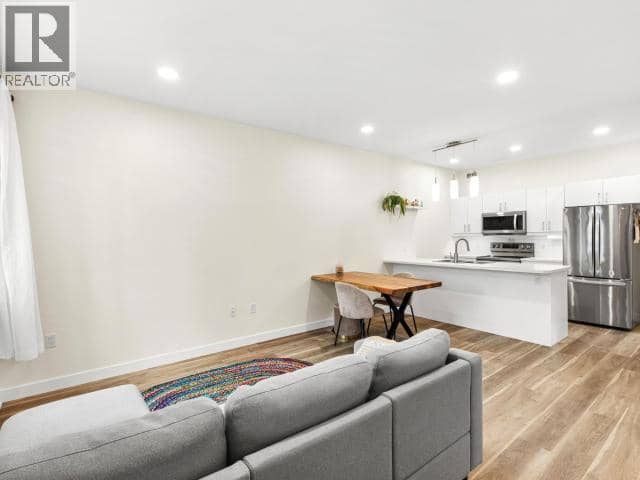 109-2009 Centennial Street, Whitehorse, photo 6