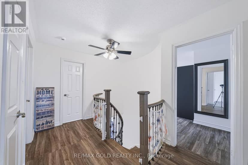 43 Golden Meadow Road — photo 33 of 40