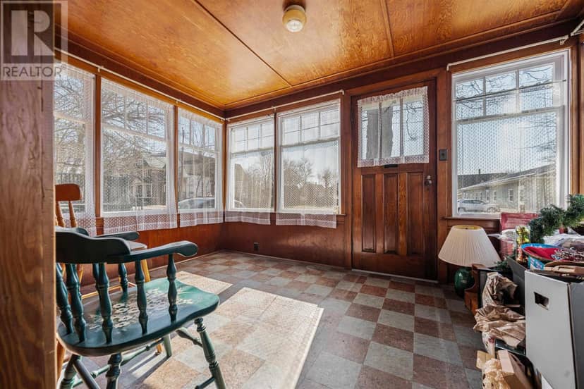 8 Robie Street — photo 29 of 40