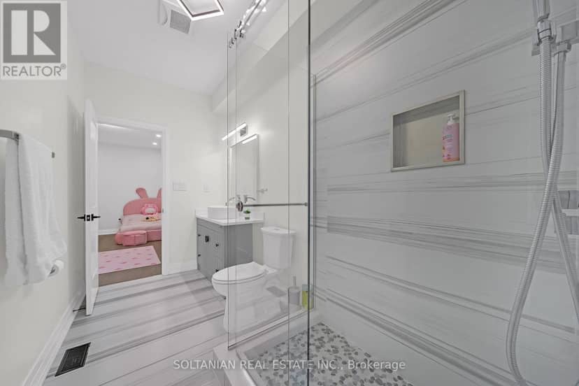 17 Trenton Avenue — photo 33 of 40