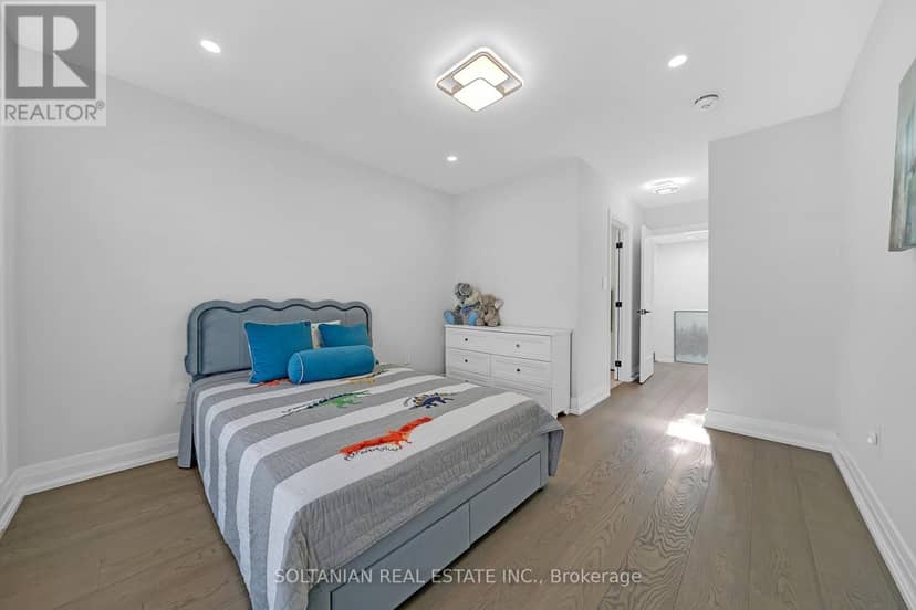 17 Trenton Avenue — photo 37 of 40