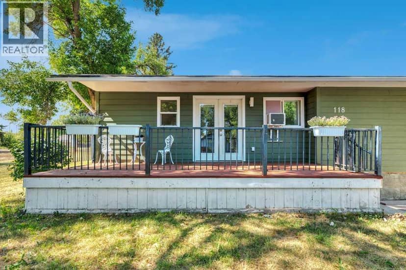 118 3rd Avenue E, Rockyford, photo 5