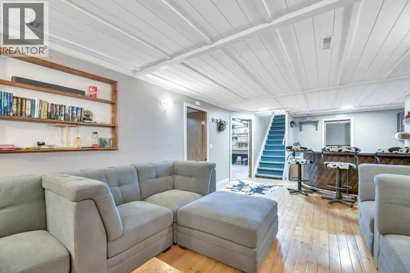 118 3rd Avenue E — photo 24 of 40