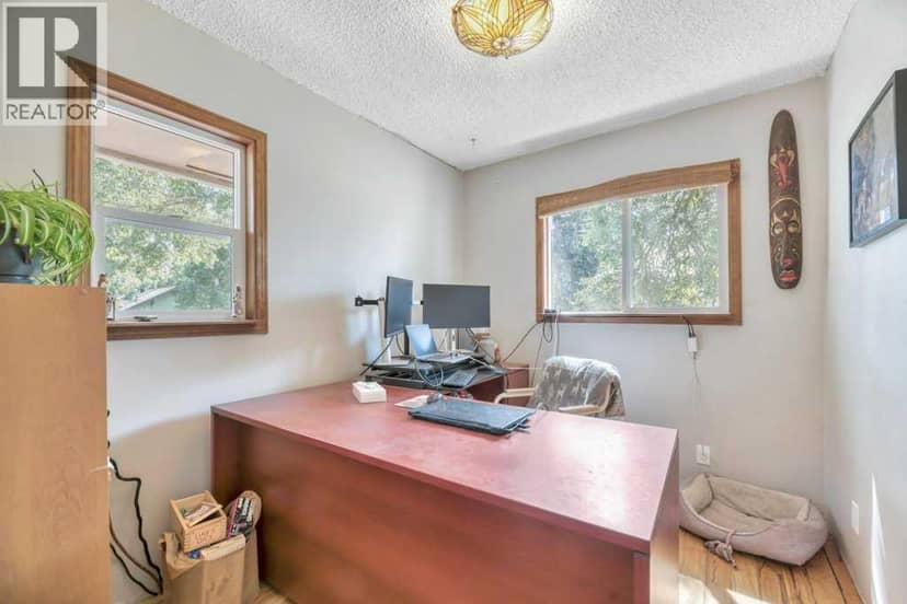 118 3rd Avenue E — photo 14 of 40