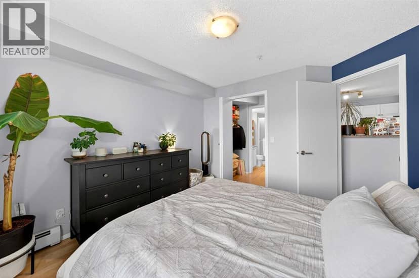 206, 2000 Citadel Meadow Point NW — photo 18 of 27