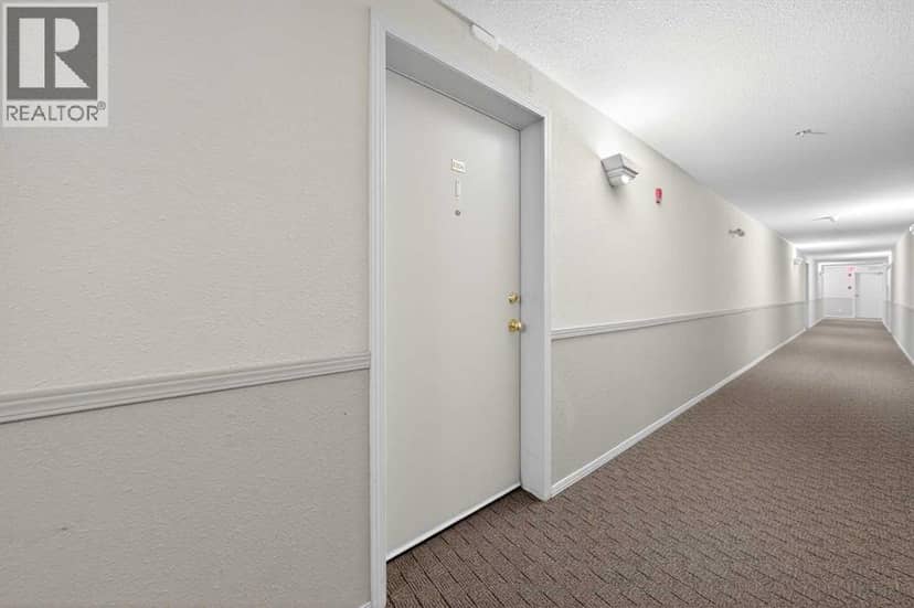 206, 2000 Citadel Meadow Point NW, Calgary, photo 3