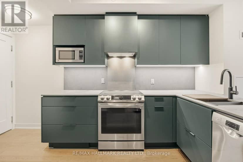1811 - 57 St Joseph Street — photo 5 of 38