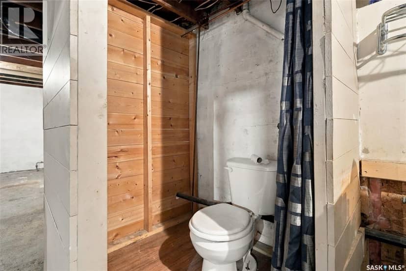 428 Home STREET W — photo 26 of 40