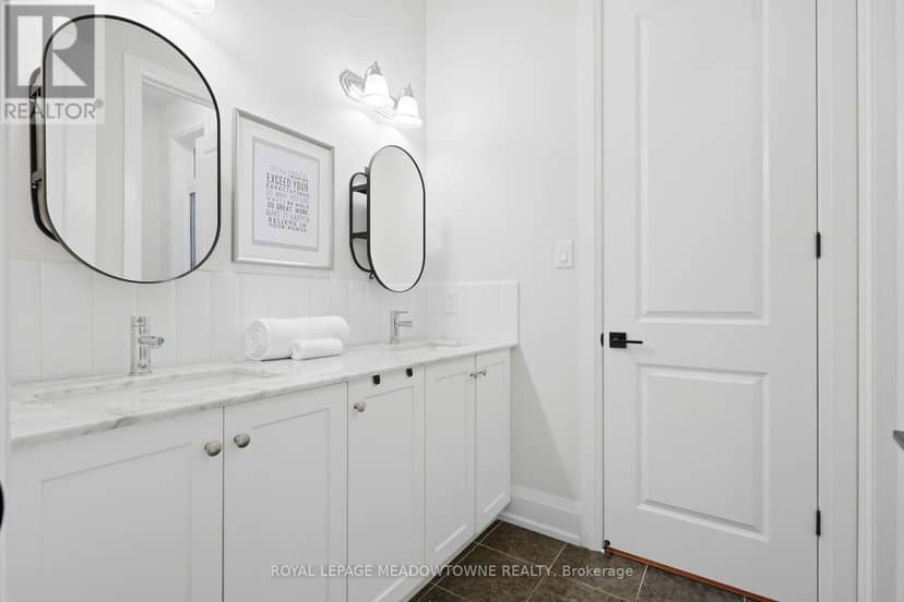 8 J B Robson Court — photo 23 of 40