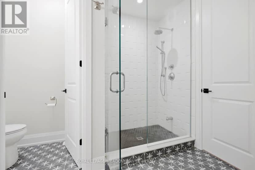 8 J B Robson Court — photo 32 of 40